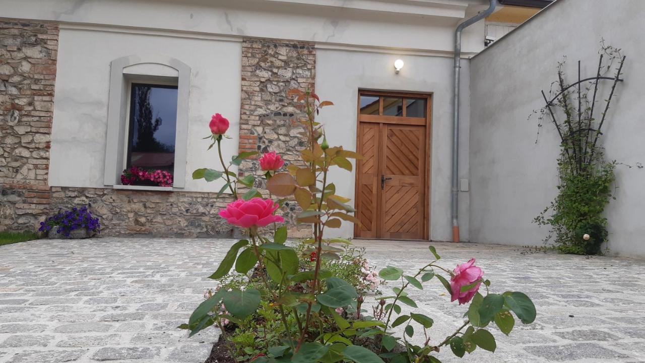 Aparthotel Korn-Hof Kornatice Exterior foto